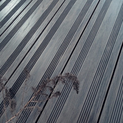 China Good Quality Co-extrusion WPC Decking Floor Panel Waterproof Wall Panel